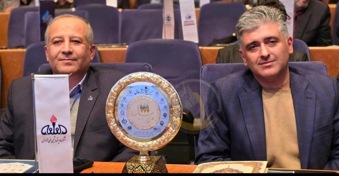 اهدای نشان عالی مدیر سال به مدیرعامل شرکت پتروشیمی فن‌آوران؛