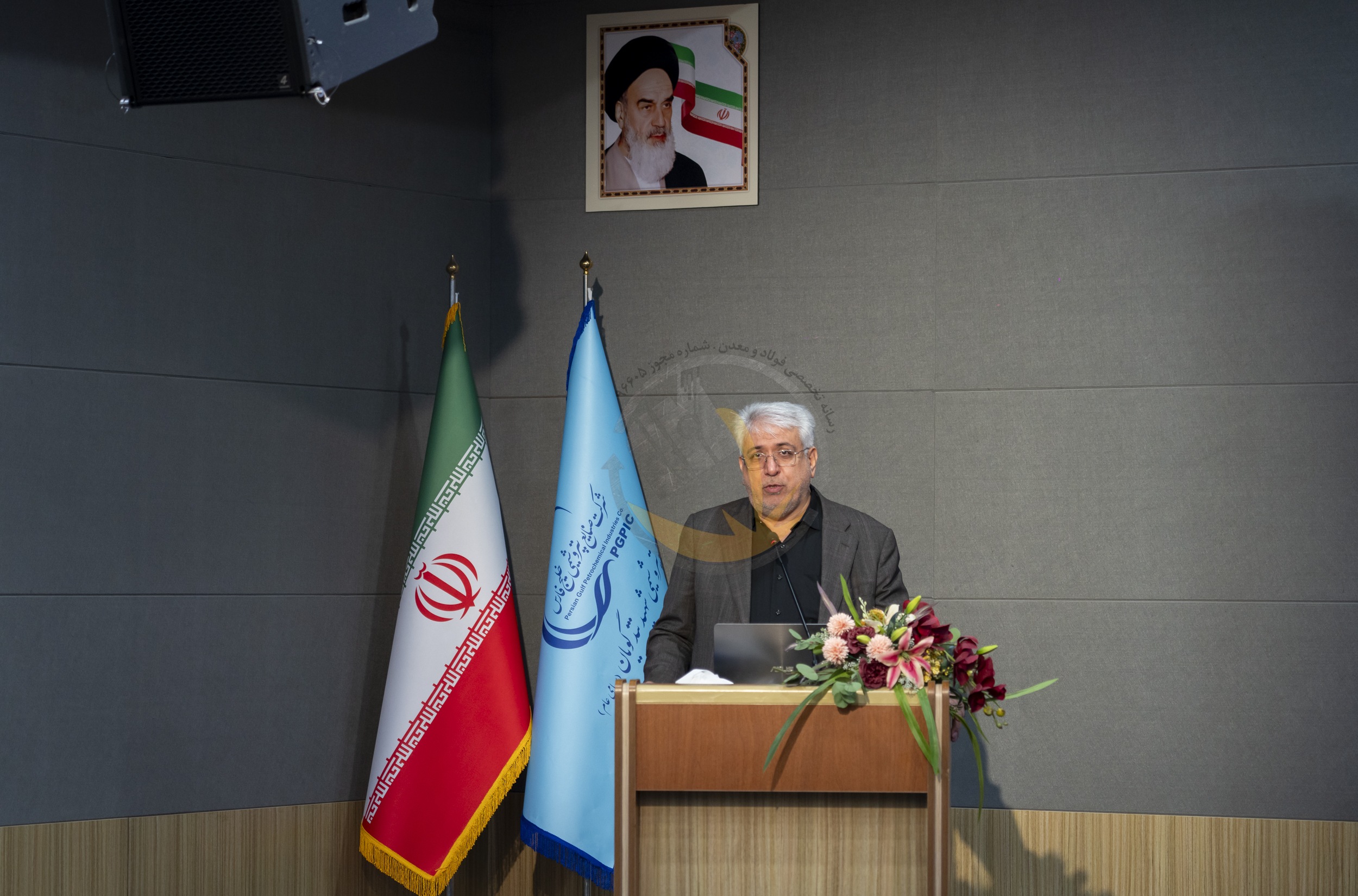 سیدرضا قاسمی شهری در پیامی حادثه ناگوار انفجار در بندرعباس را به تمامی حادثه دیدگان و مردم ایران تسلیت گفت.