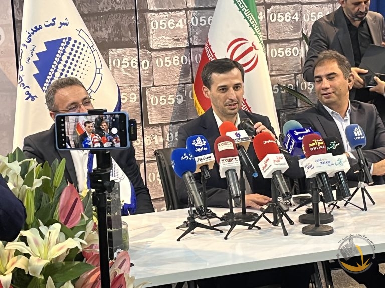 رشد ۶۱ درصدی درآمد و توسعه گسترده انرژی‌های تجدیدپذیر در چادرملو
