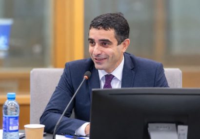 پرفسور شادفر داودی بار دیگر جز دانشمندان برتر حوزه انرژی  در جهان قرار گرفت